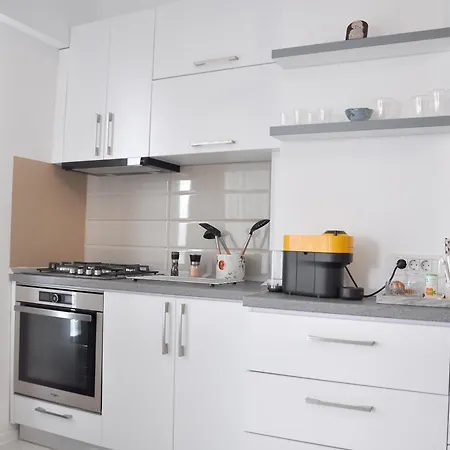 Cdh Granvia Marina, Langa Statiunea Mamaia Apartment